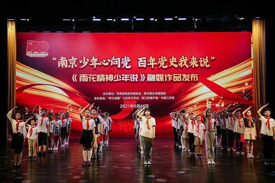 羽绒服的拉链卡住了怎么办？游戏画面